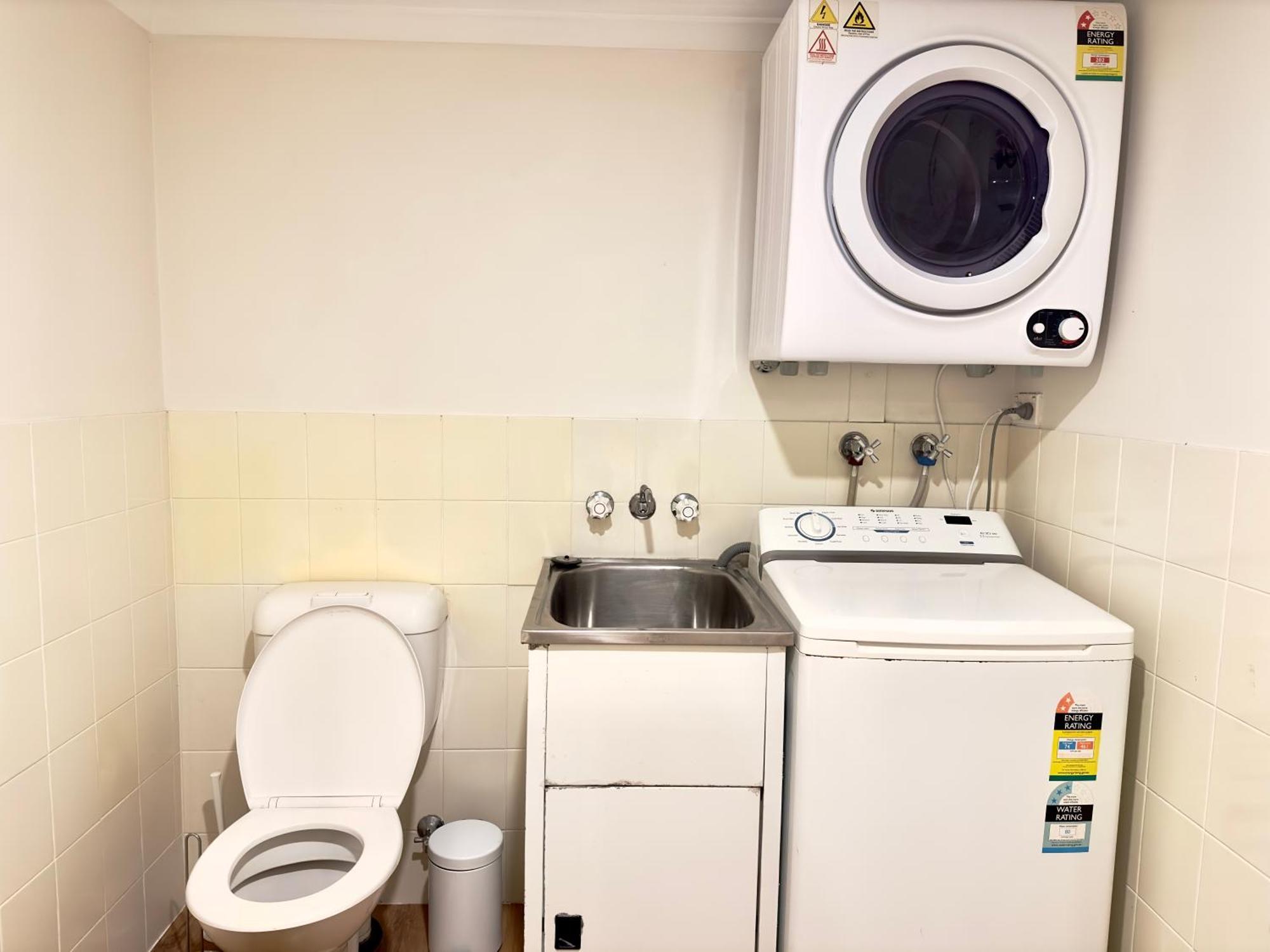 Surfers Tradewinds Hotel Gold Coast Room photo
